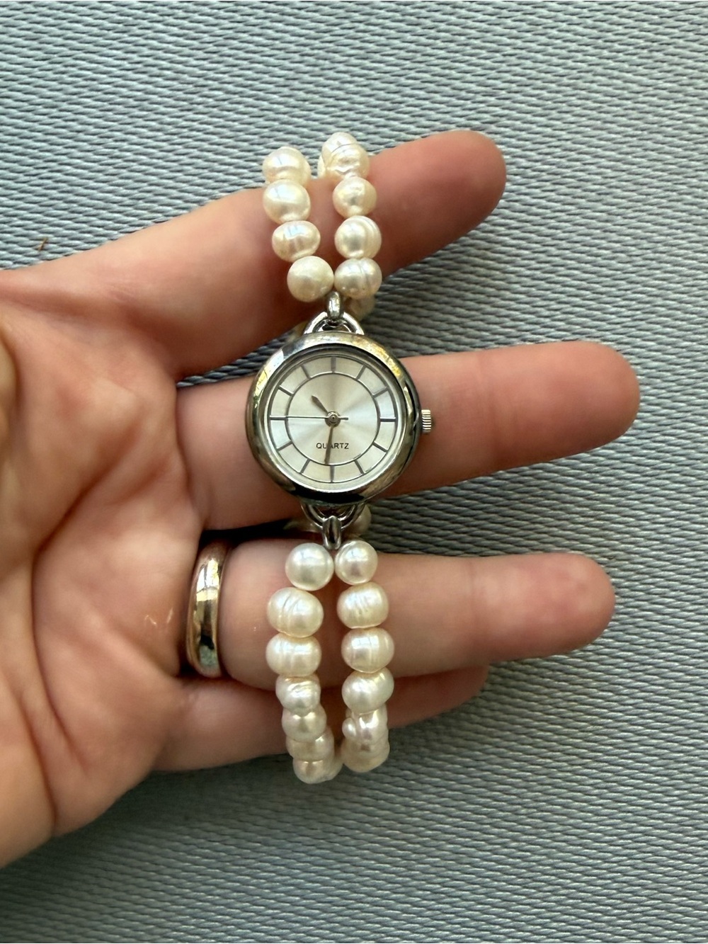 Fresh water Pearl Beaded Quartz stretch Bracelet Watch
